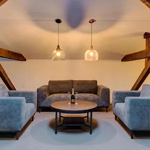Aparthotel Upstairs Boutique, Bukarest