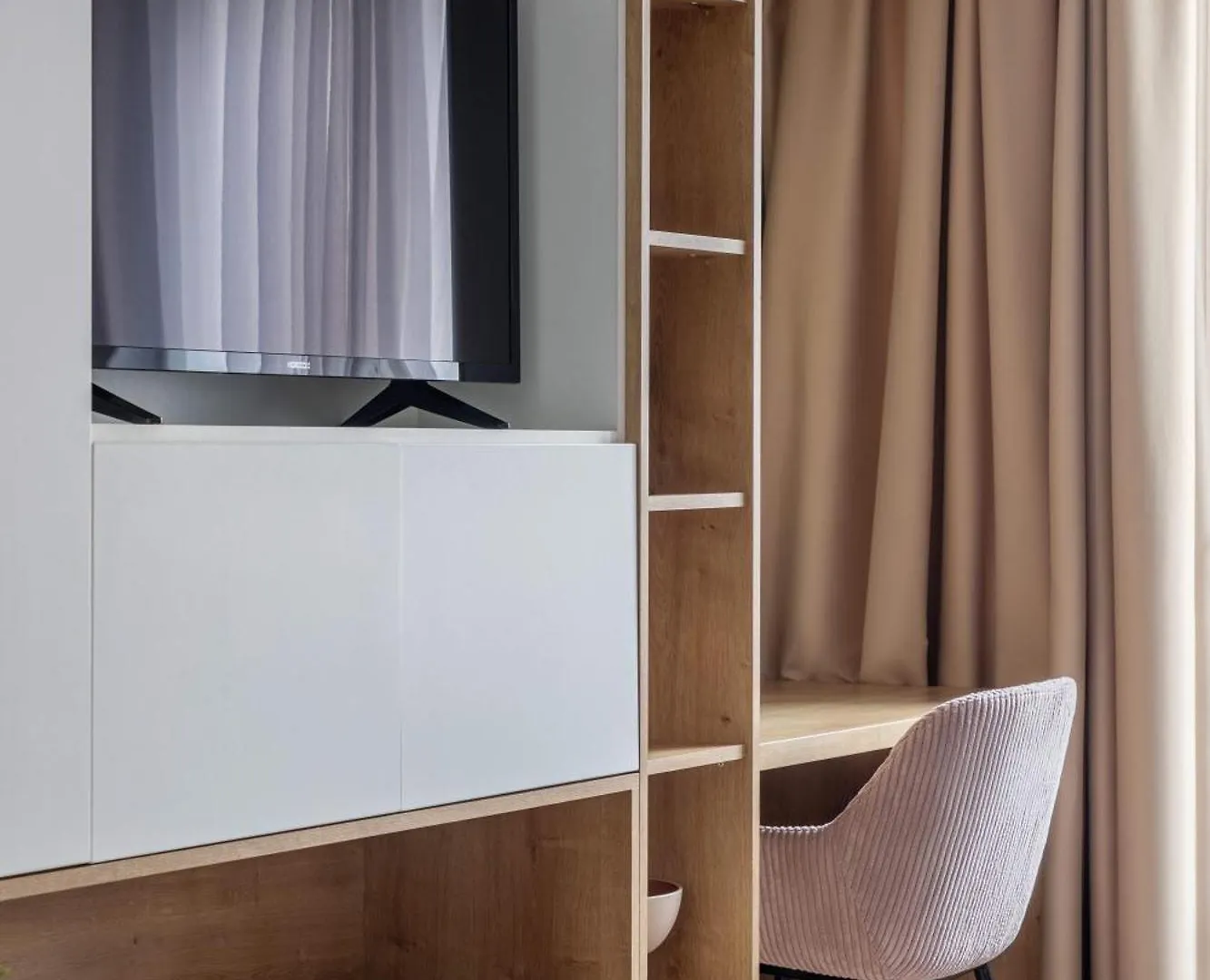 Ferienwohnung Out Of The Woods By Holt Bukarest Apartment