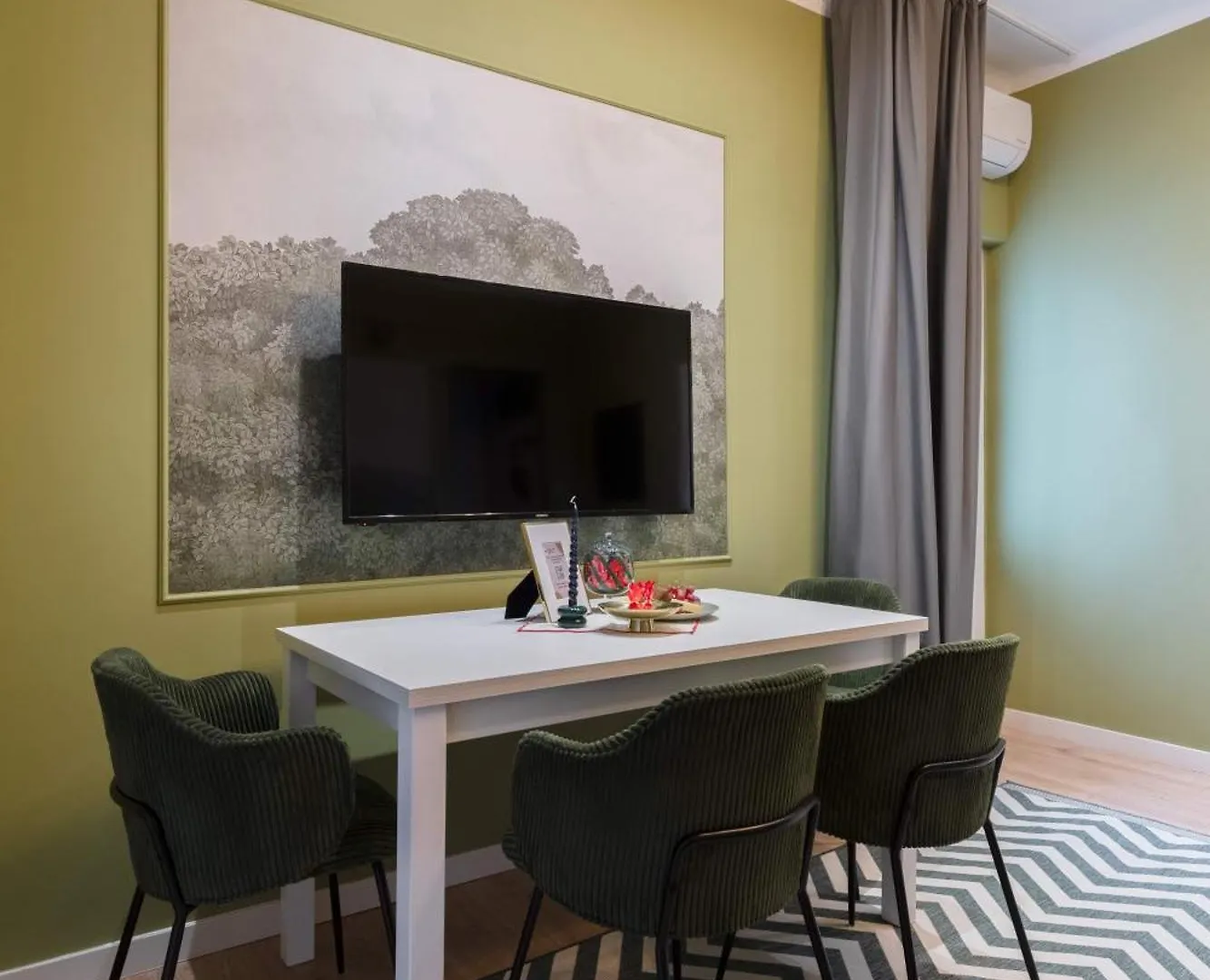 Apartment Ferienwohnung Out Of The Woods By Holt Bukarest Rumänien