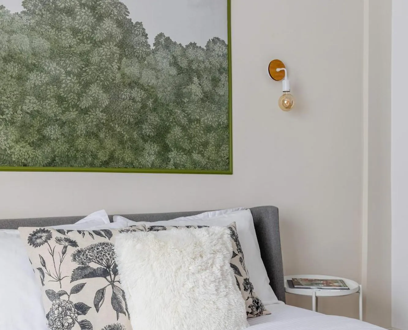 Ferienwohnung Out Of The Woods By Holt Bukarest Apartment